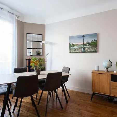 Sublime 2km From Paris Apartment *